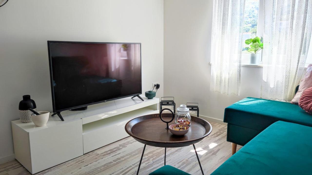 Apartman Jelena Podstrana Exteriér fotografie